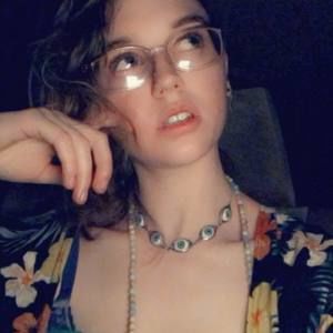 Meet your Posher, Mackenzie